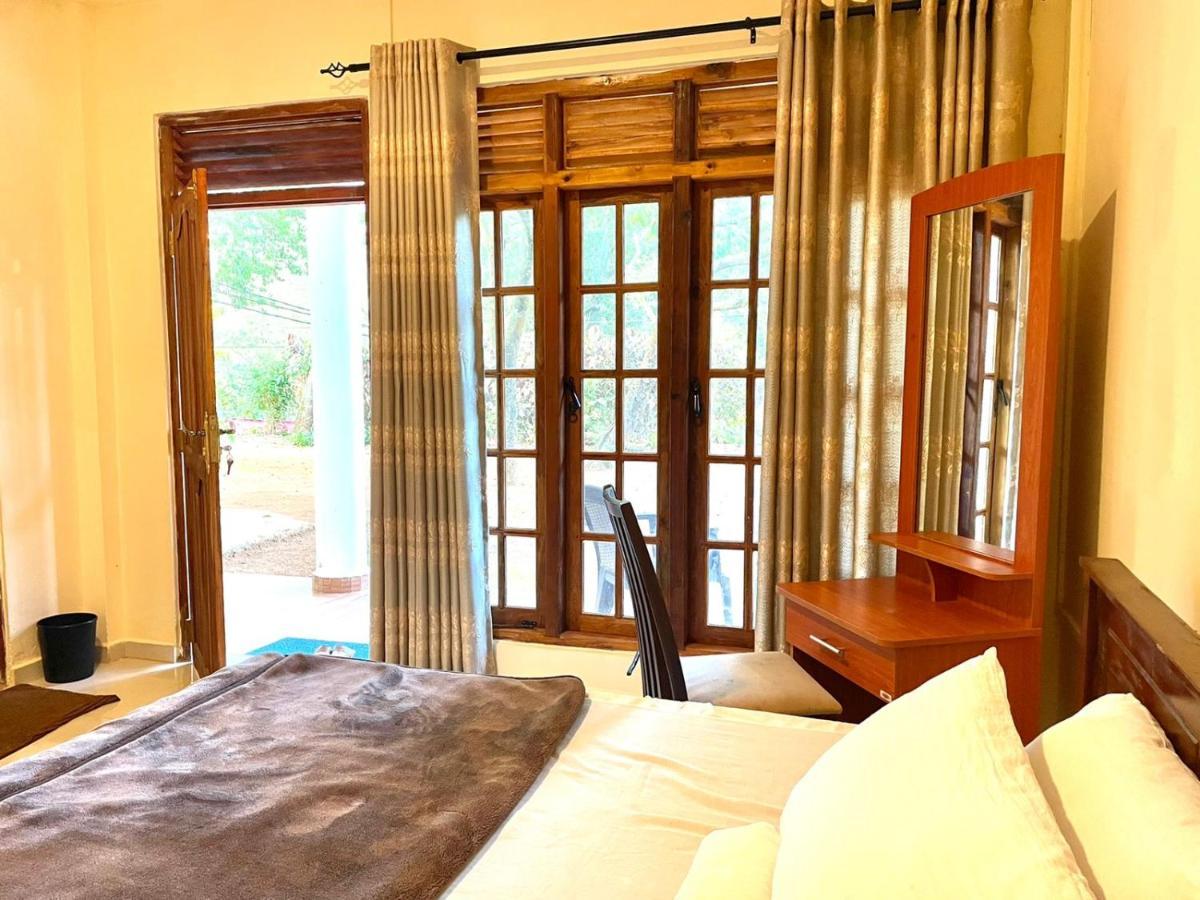 Hotel Mango Tree Nearest Adam'S Peak Nallathanniya Exterior photo