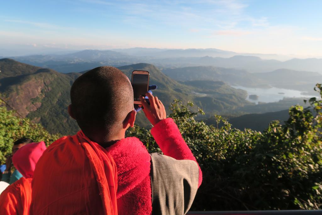 Hotel Mango Tree Nearest Adam'S Peak Nallathanniya Exterior photo
